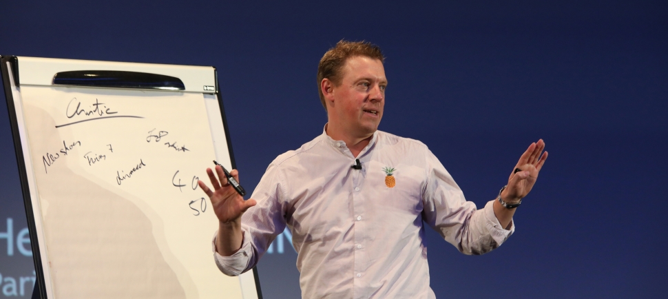 Dr. Christian Kugelmeier hält eine Keynote